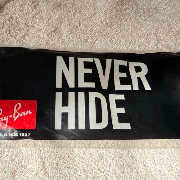 Ray-Ban Black Sunglasses - Picture 6 of 6